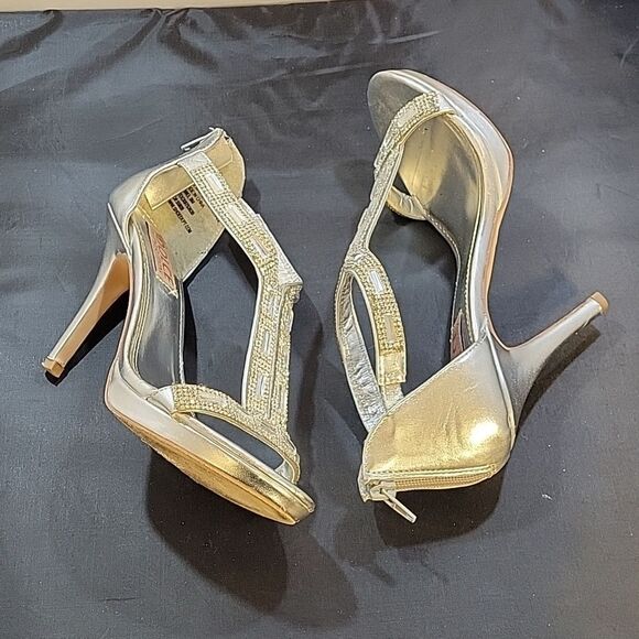 DOLCE BY MOJO MAXY JEWEL EMBELLISHMENTS ROUND TOE HIGH HEEL STILETTOS SANDAL - Picture 7 of 14